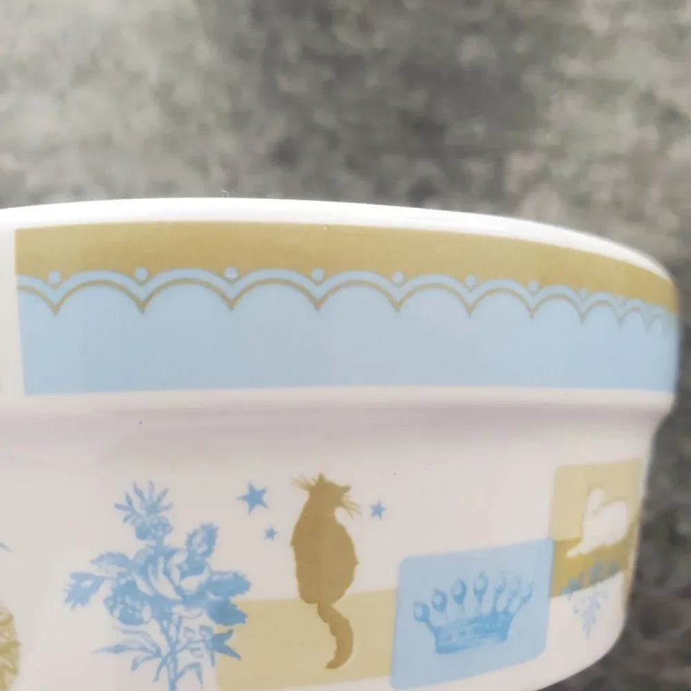 Cat kitty dish by Signature Housewares